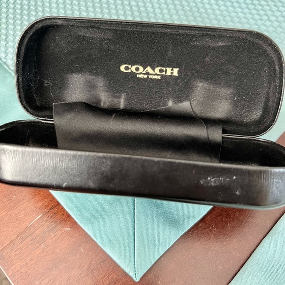 Coach Sunglasses - Picture 4 of 7